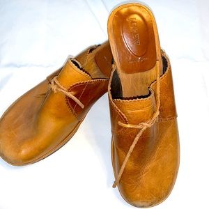 JCrew vintage leather wooden clogs size-9